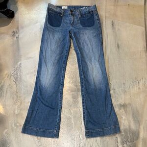 Gap 1969 Boyfriend Flare Jeans - Size 27/4 - Medium Wash Patch Detail